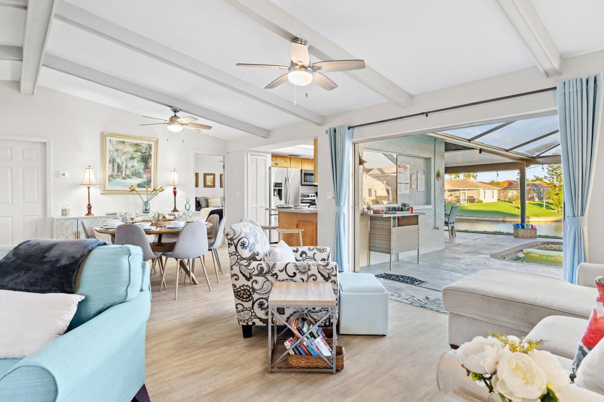 Serenity Waterfront Villa With King Suite, Private Pool, Great Lanai Enclosure And Long Water Views Cabo Coral Exterior foto