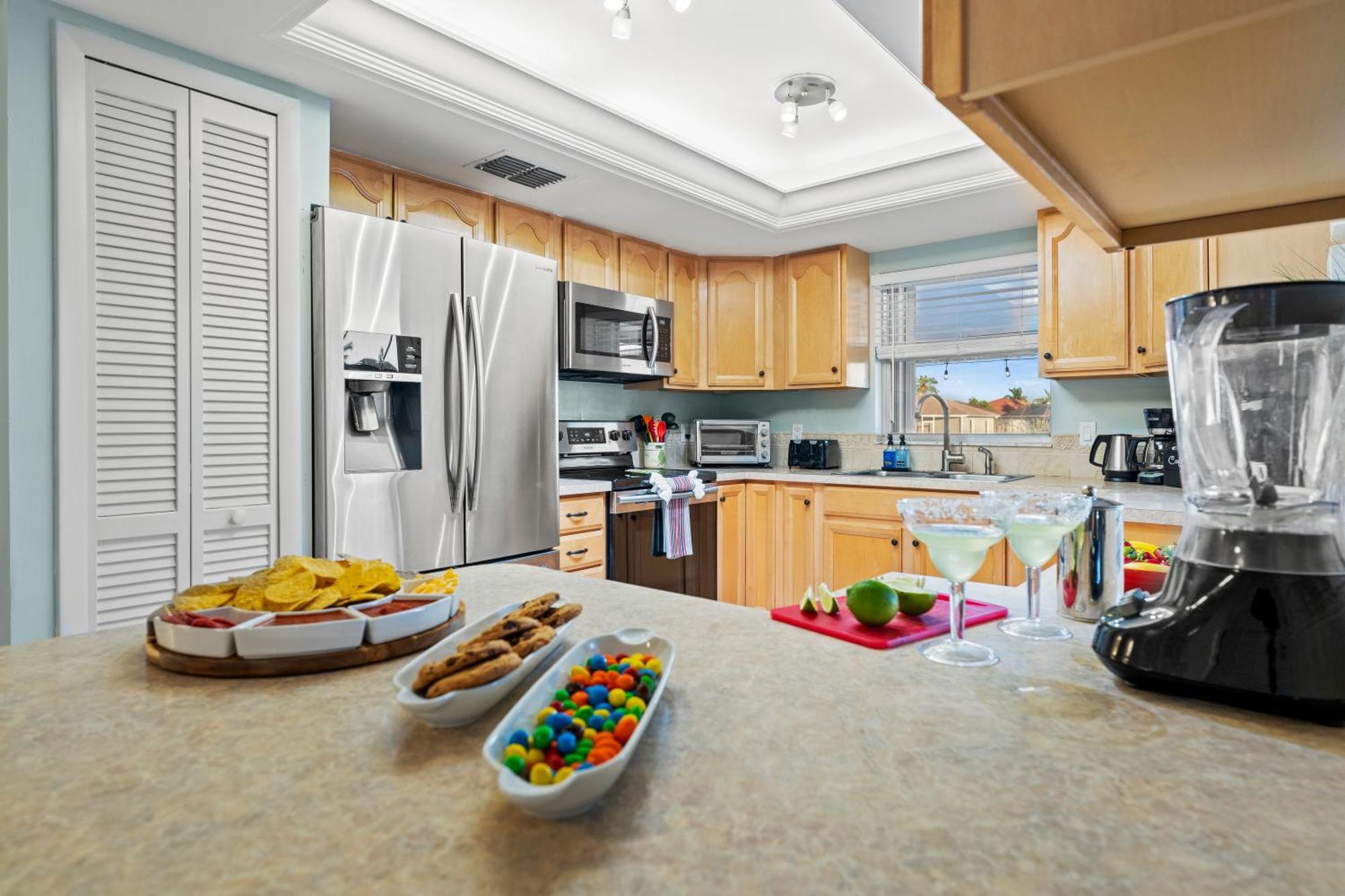 Serenity Waterfront Villa With King Suite, Private Pool, Great Lanai Enclosure And Long Water Views Cabo Coral Exterior foto